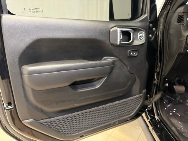 Used 2025 Jeep Wrangler Unlimited Rubicon 4xe w/ Safety Group AWD/4WD image 10