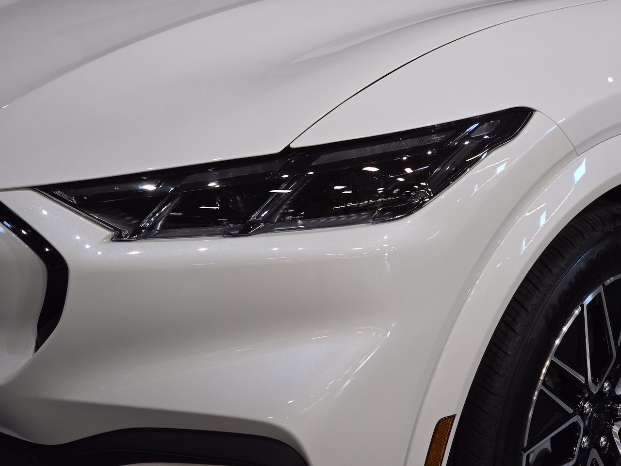 New 2025 Ford Mustang Mach-E Premium AWD/4WD image 12