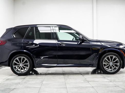 Used 2021 BMW X5 xDrive40i w/ M Sport Package AWD/4WD image 7
