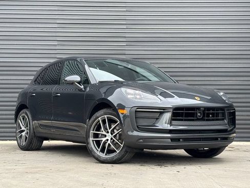 Certified 2026 Porsche Macan AWD/4WD image 9