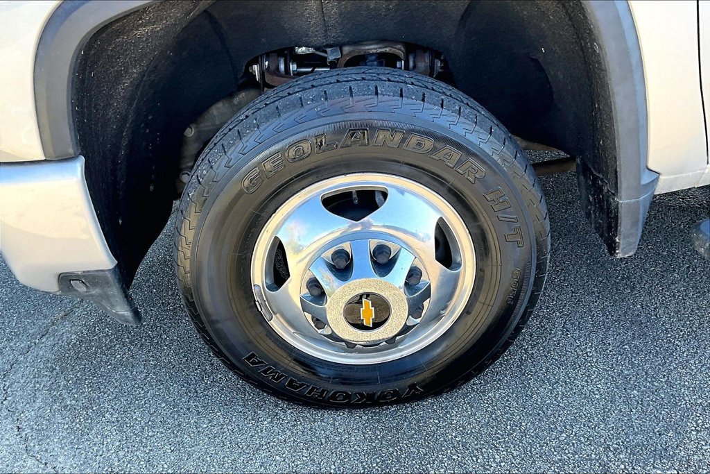 Used 2020 Chevrolet Silverado 3500 High Country AWD/4WD image 8