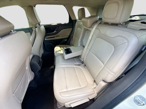 Used 2021 Lincoln Corsair FWD image 24