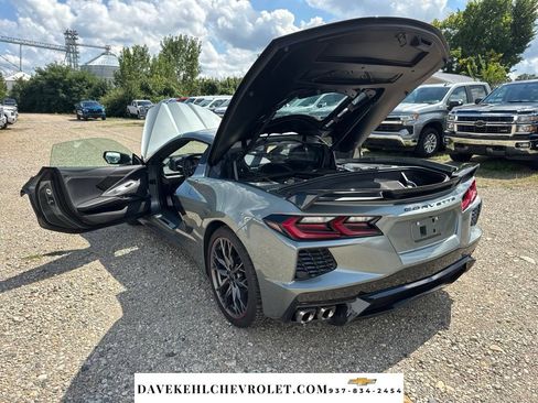 Used 2024 Chevrolet Corvette Stingray Coupe w/ Z51 Performance Package RWD image 28