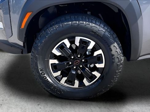 Used 2024 Nissan Frontier PRO-4X AWD/4WD image 34