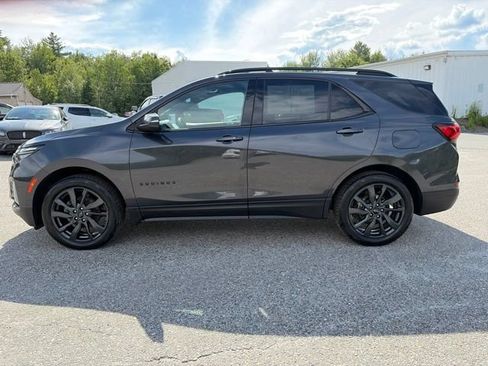 Used 2023 Chevrolet Equinox RS AWD/4WD image 3