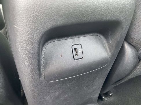 Used 2023 Nissan Sentra SV FWD image 13