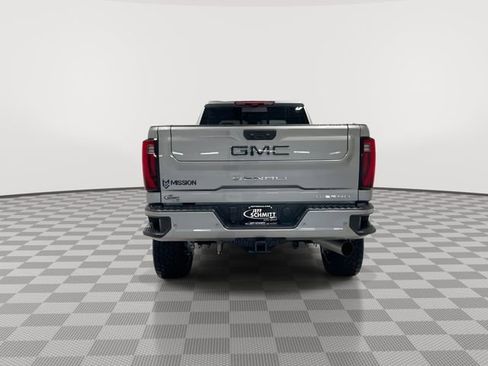 Certified 2025 GMC Sierra 2500 Denali Ultimate image 9