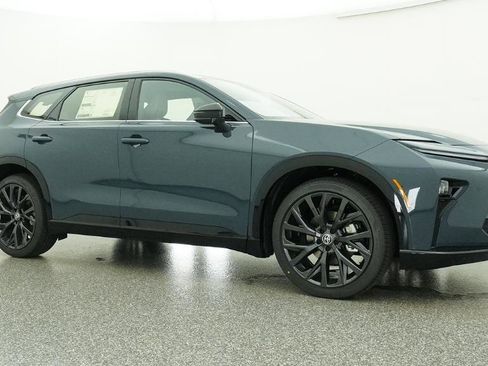New 2026 Toyota Crown Signia AWD/4WD image 18