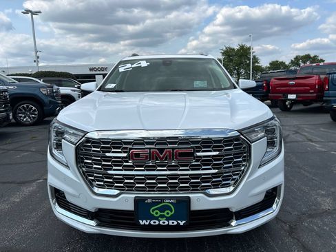 Certified 2024 GMC Terrain Denali AWD/4WD image 4