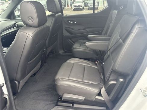 Certified 2023 Chevrolet Traverse LT w/ Midnight/Sport Edition image 23