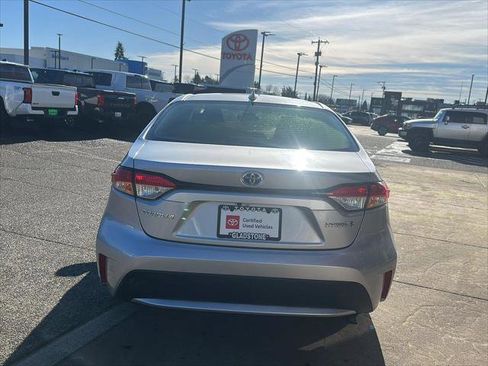 Certified 2022 Toyota Corolla LE image 8