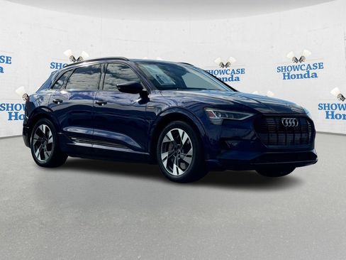 Used 2021 Audi e-tron Premium image 10