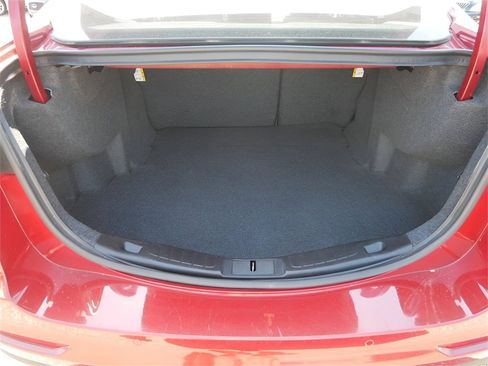 Used 2020 Ford Fusion SE w/ Equipment Group 151A image 10