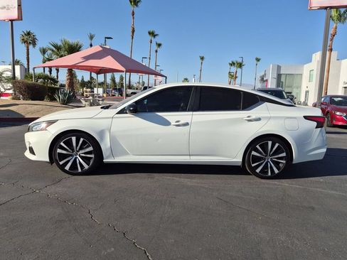 Used 2020 Nissan Altima 2.5 SR FWD image 3