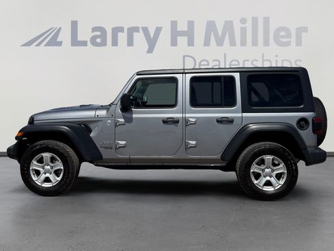 Used 2019 Jeep Wrangler Unlimited Sport S AWD/4WD image 2