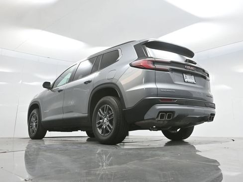 Used 2025 GMC Acadia Elevation image 71