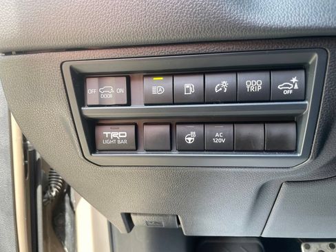 Used 2025 Toyota Sequoia TRD Pro AWD/4WD image 20