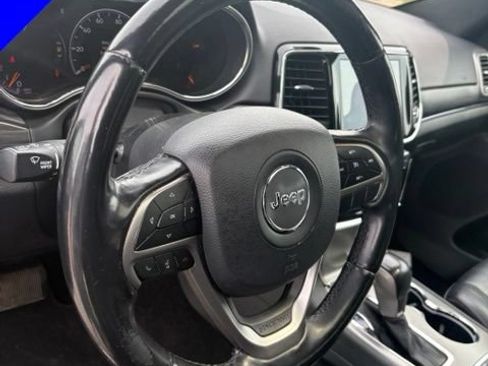 Used 2020 Jeep Grand Cherokee Limited AWD/4WD image 16