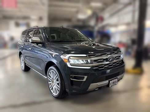 Used 2024 Ford Expedition Platinum AWD/4WD image 1