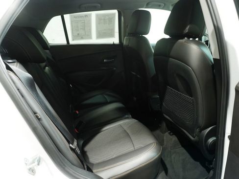 Used 2018 Chevrolet Trax LT w/ Driver Confidence Package FWD image 14