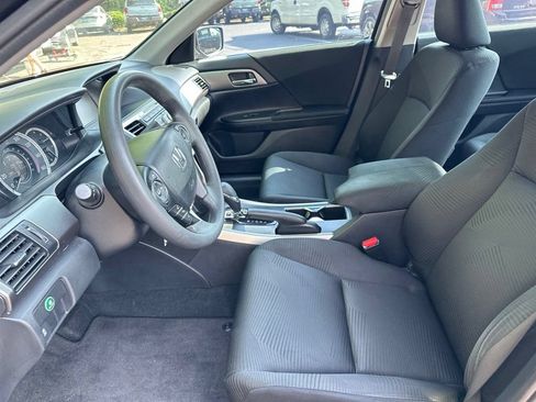Used 2014 Honda Accord LX image 18