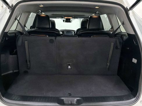Certified 2017 Toyota Highlander SE image 29