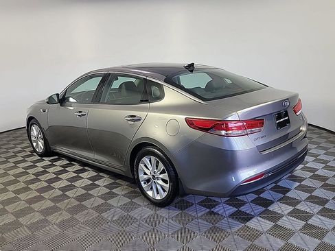 Used 2018 Kia Optima EX w/ Premium Package FWD image 9
