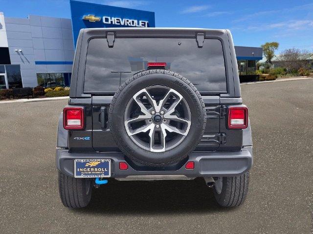 Used 2024 Jeep Wrangler Unlimited AWD/4WD image 24