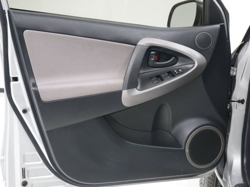 Used 2008 Toyota RAV4 2WD V6 image 13