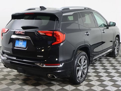 Used 2020 GMC Terrain Denali w/ Denali Premium Package AWD/4WD image 14