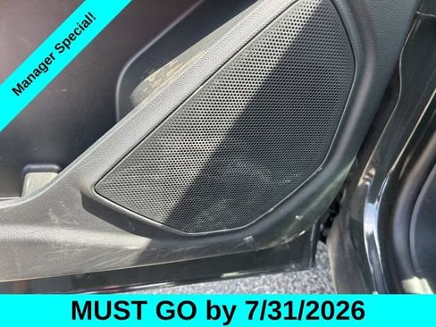 Used 2023 Ford Explorer Platinum w/ Technology Package AWD/4WD image 14
