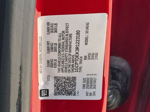 Used 2024 Chevrolet Colorado Z71 w/ Z71 Convenience Package 2 AWD/4WD image 25