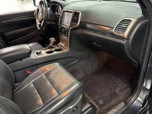 Used 2016 Jeep Grand Cherokee Limited w/ Luxury Group II image 10