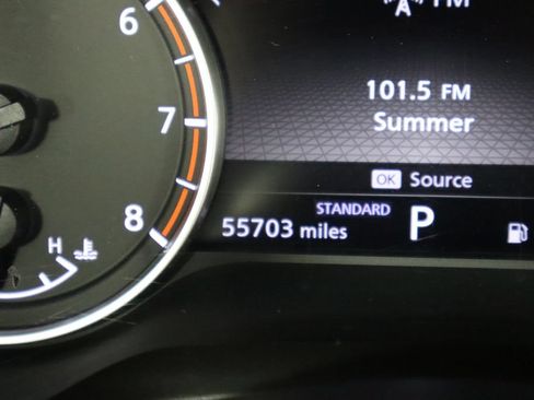 Used 2023 Nissan Rogue SV w/ SV Premium B Package FWD image 38