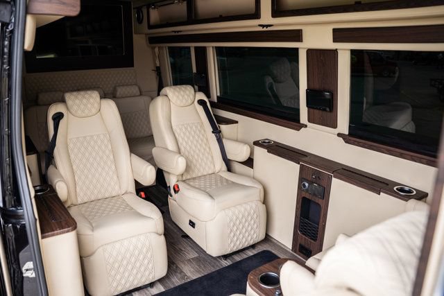 Used 2023 Mercedes-Benz Sprinter 3500 image 17