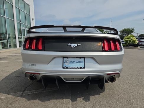 Used 2016 Ford Mustang Coupe RWD image 7
