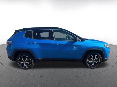 Used 2025 Jeep Compass Limited AWD/4WD image 16