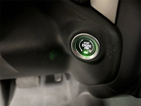 Used 2021 Chevrolet Silverado 1500 RST w/ Max Trailering Package image 16