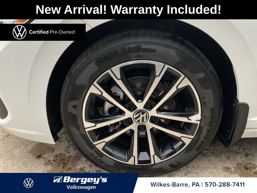 Used 2023 Volkswagen Jetta Sport FWD image 1