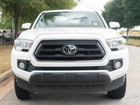 Used 2021 Toyota Tacoma SR5 RWD image 3