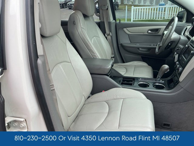 Used 2015 Chevrolet Traverse LT AWD/4WD image 25