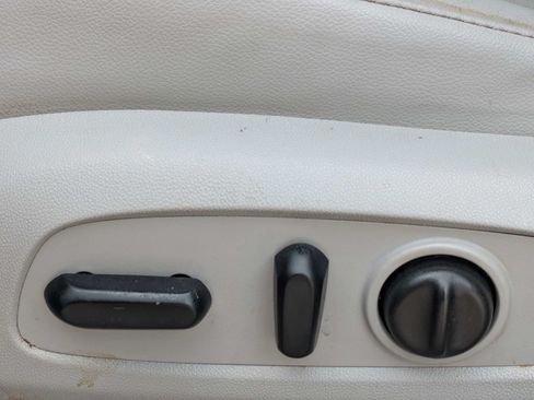 Used 2018 GMC Acadia SLT FWD image 26