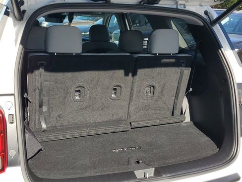 Used 2023 Hyundai Palisade SEL w/ Premium Package image 21