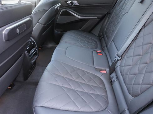 Used 2025 BMW X5 xDrive40i w/ Climate Comfort Package AWD/4WD image 40