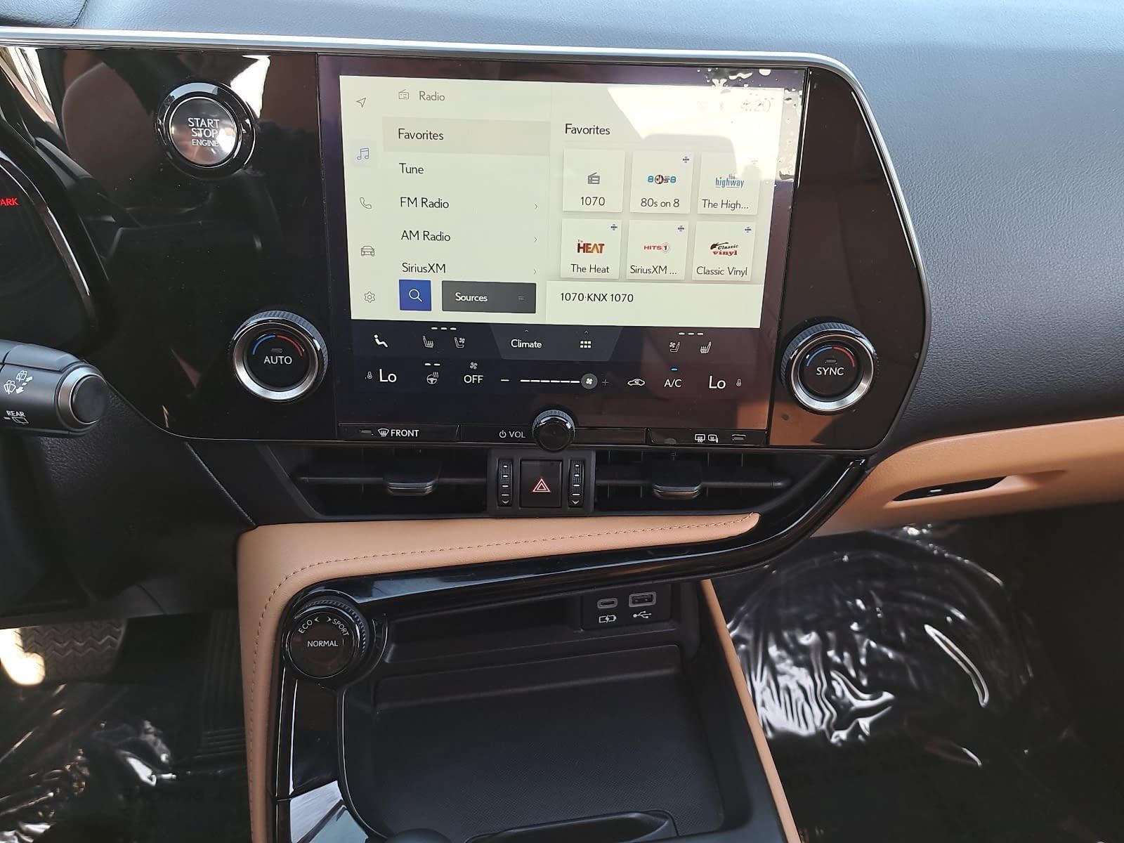 Used 2024 Lexus NX 250 FWD w/ Cold Area Package image 22