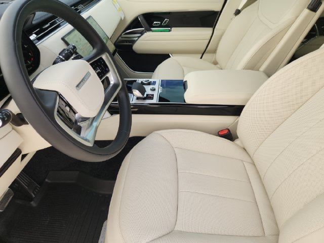 New 2027 Land Rover Range Rover Long Wheelbase SE AWD/4WD image 9