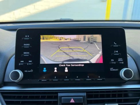 Used 2019 Honda Accord LX image 35