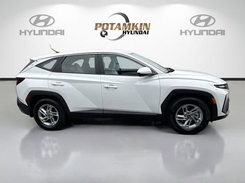 Certified 2026 Hyundai Tucson SE FWD image 4
