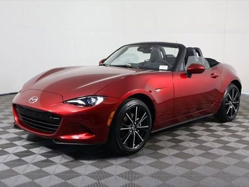 New 2025 MAZDA MX-5 Miata Grand Touring w/ Weather Package image 3