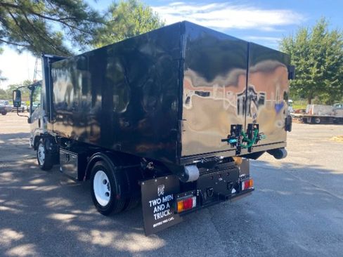 Used 2024 Isuzu NPR image 3